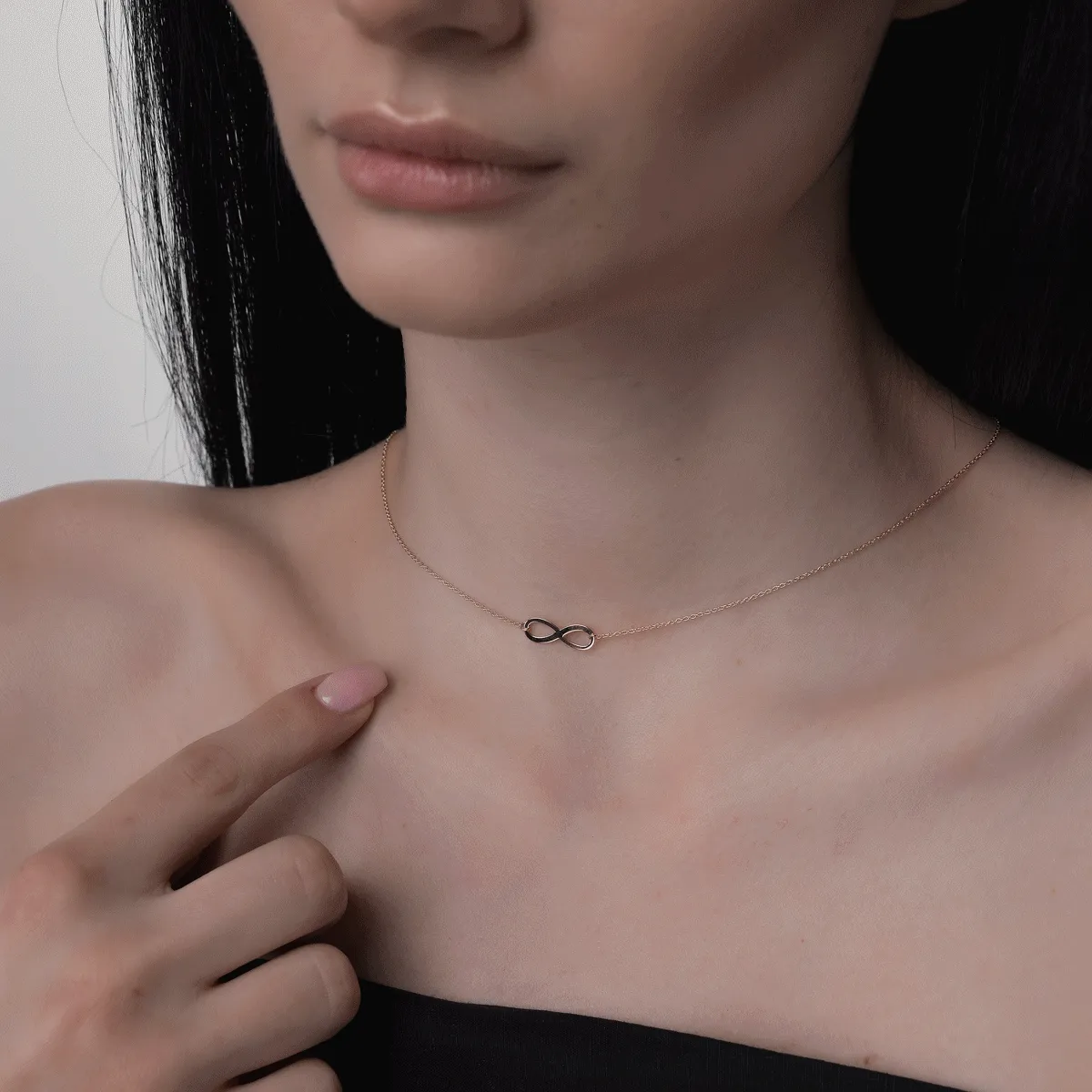 Lant cu pandantiv din aur roz