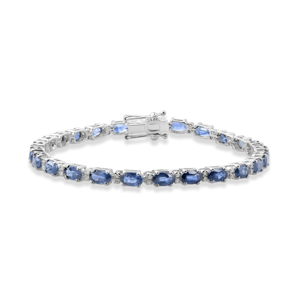 18K white gold bracelet with 8.1ct sapphires and 0.23ct diamonds