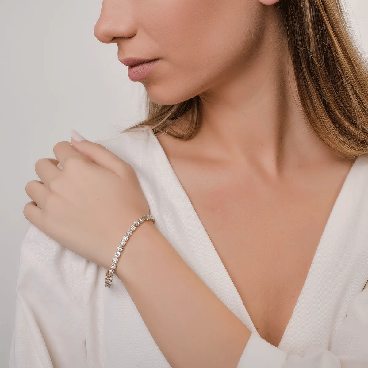 Гривна за тенис от жълто злато 18К с диаманти 3гкт