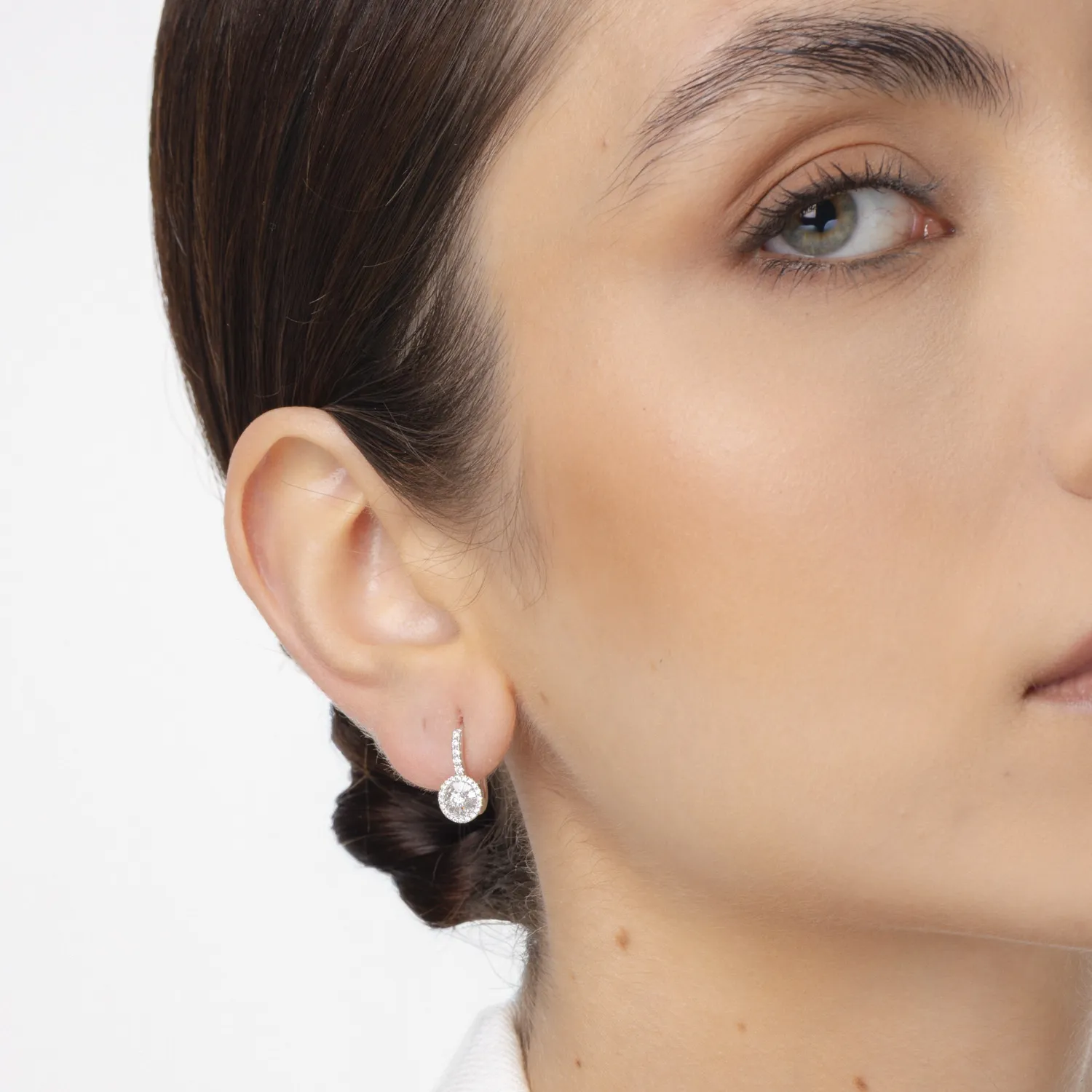 18k fehér arany fülbevaló 0.48ct gyémántokkal