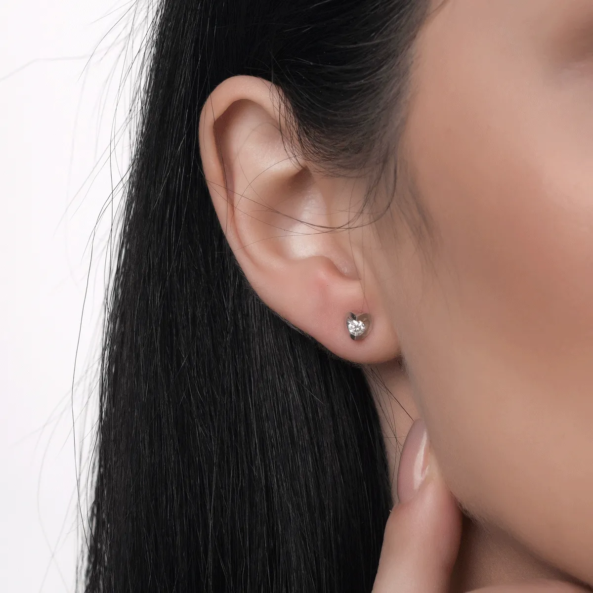 18K бели златни обеци с 0.2ct диаманта