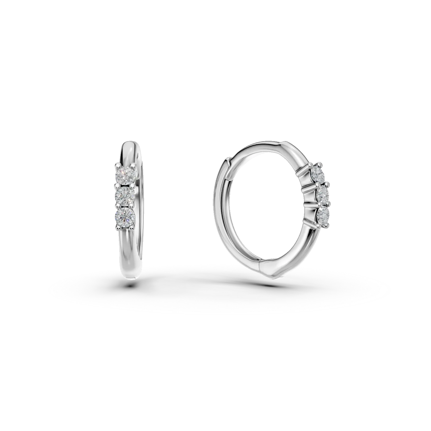 Cercei pentru copii din aur alb cu diamante de 0.054ct