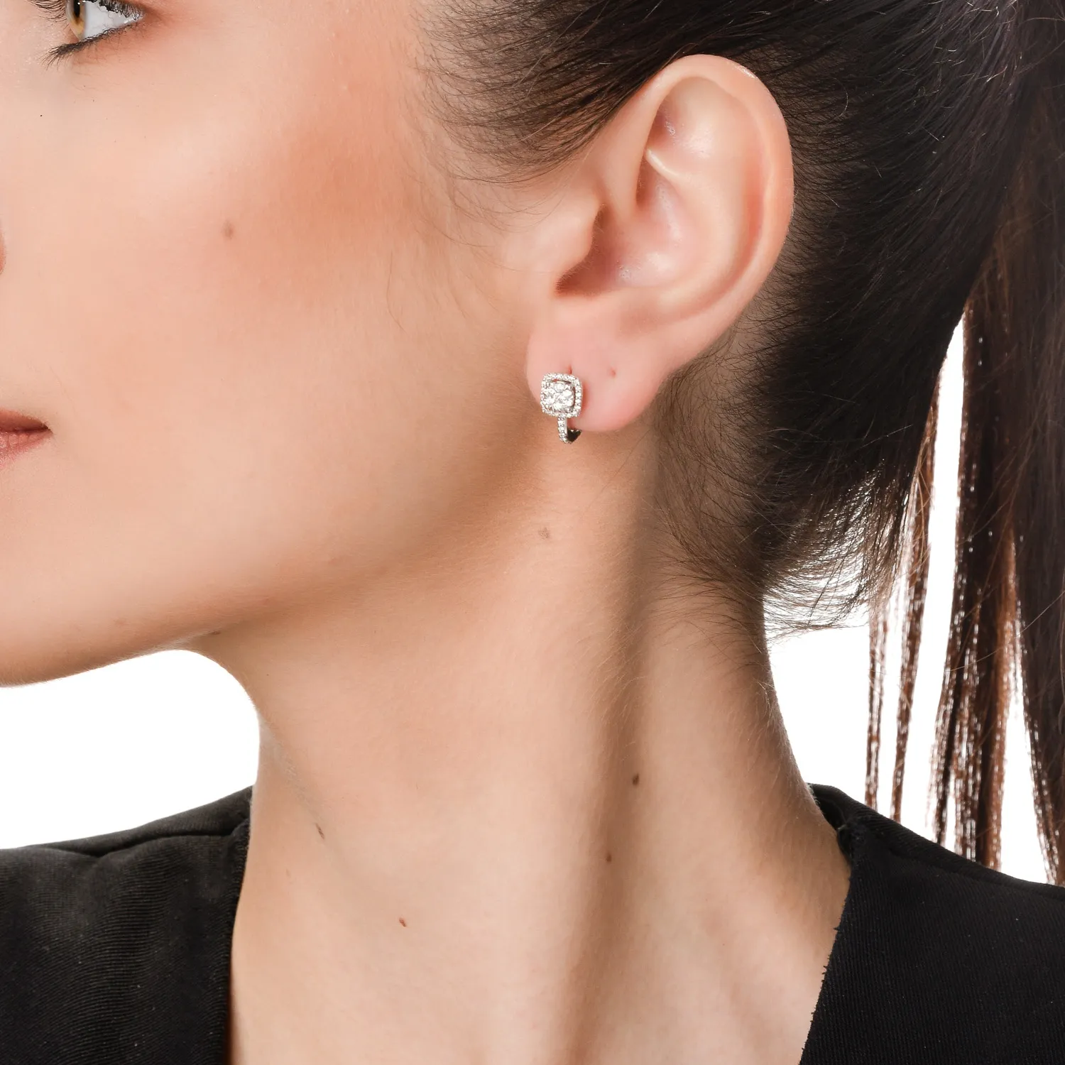 Fülbevaló 14K-os fehér aranyból 0.484ct gyémántokkal