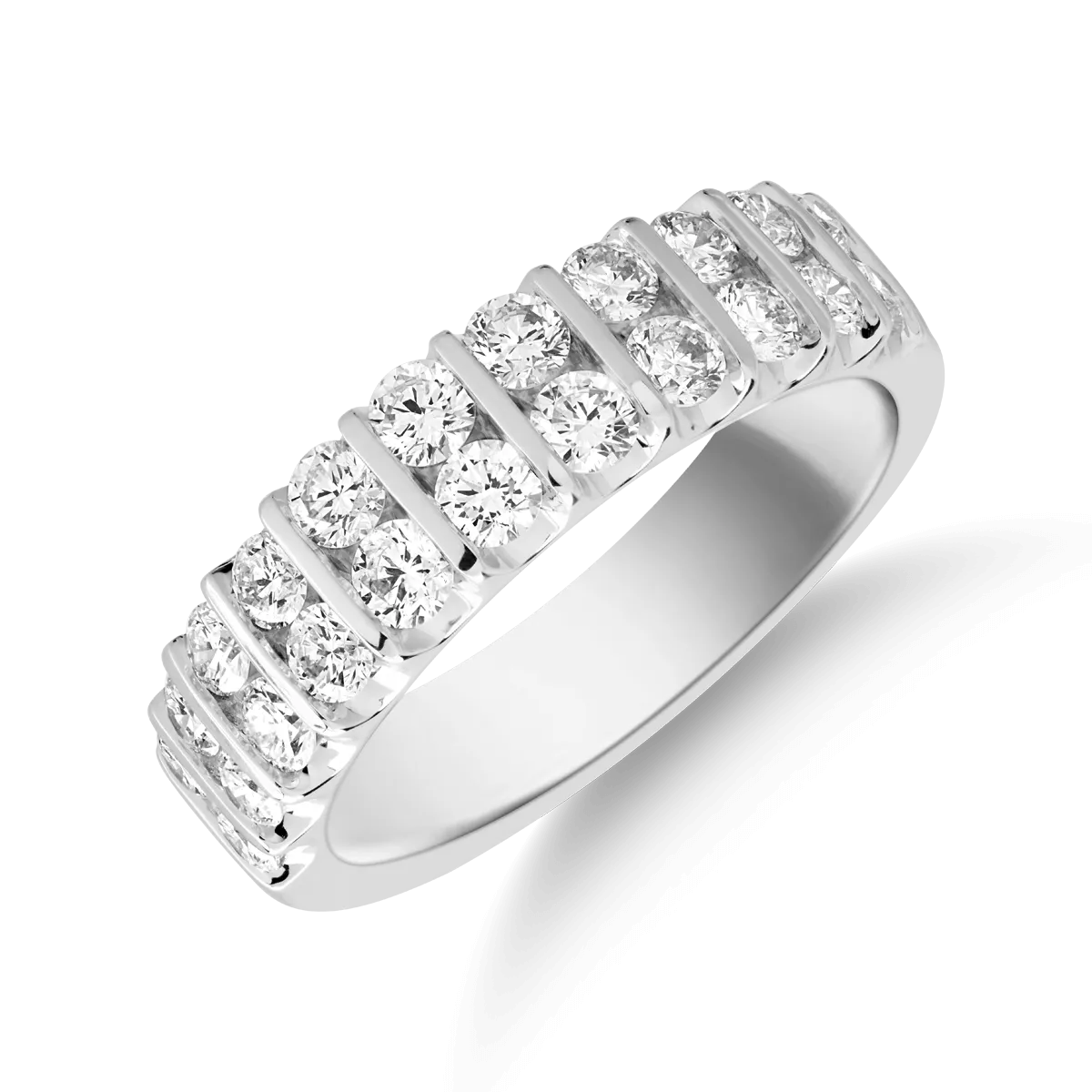 18K white gold ring with 1.2ct diamonds