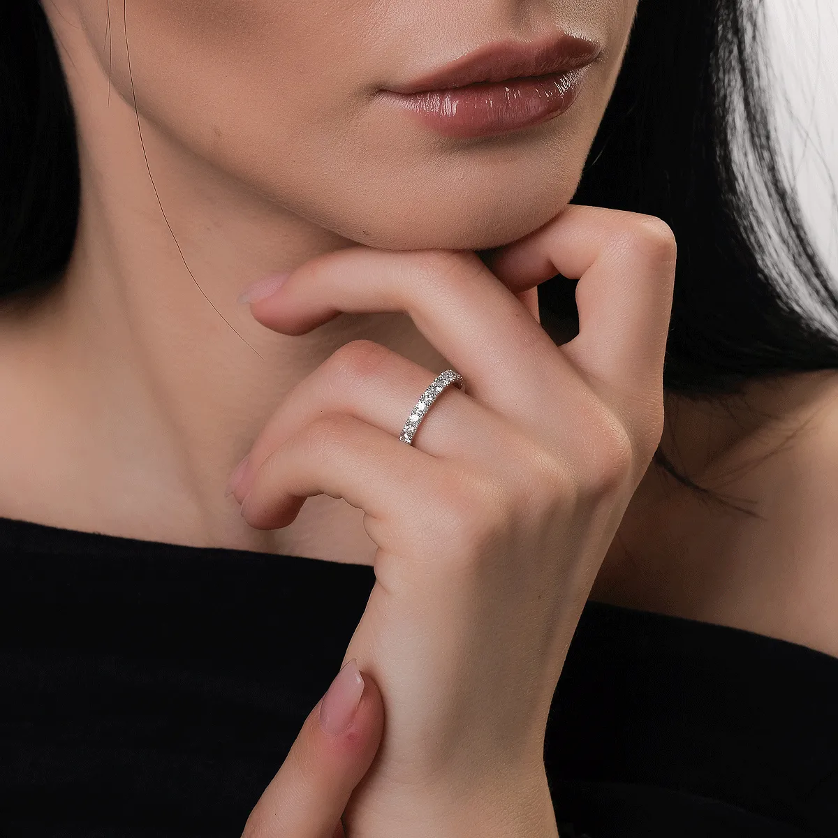 Inel infinity din aur alb cu diamante de 1.19ct