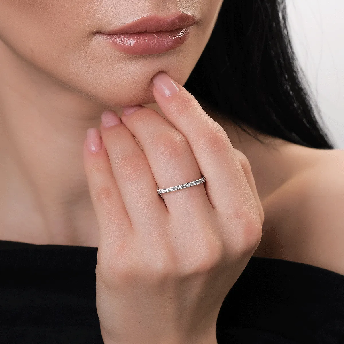 Inel infinity din aur alb cu diamant de 0.5ct