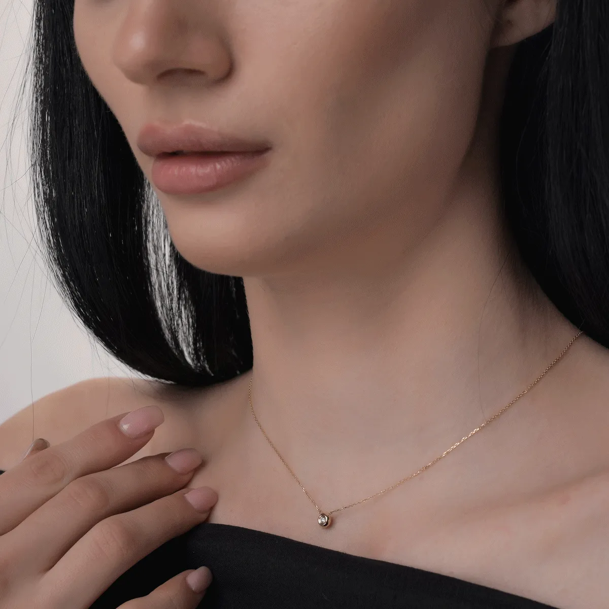 Lant cu pandantiv din aur roz de 18K cu diamant de 0.033ct