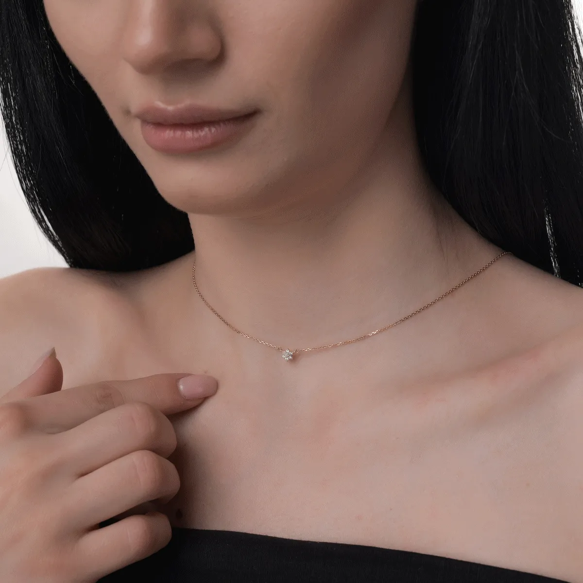 18K розово злато огърлица с диаманти 0.08ct