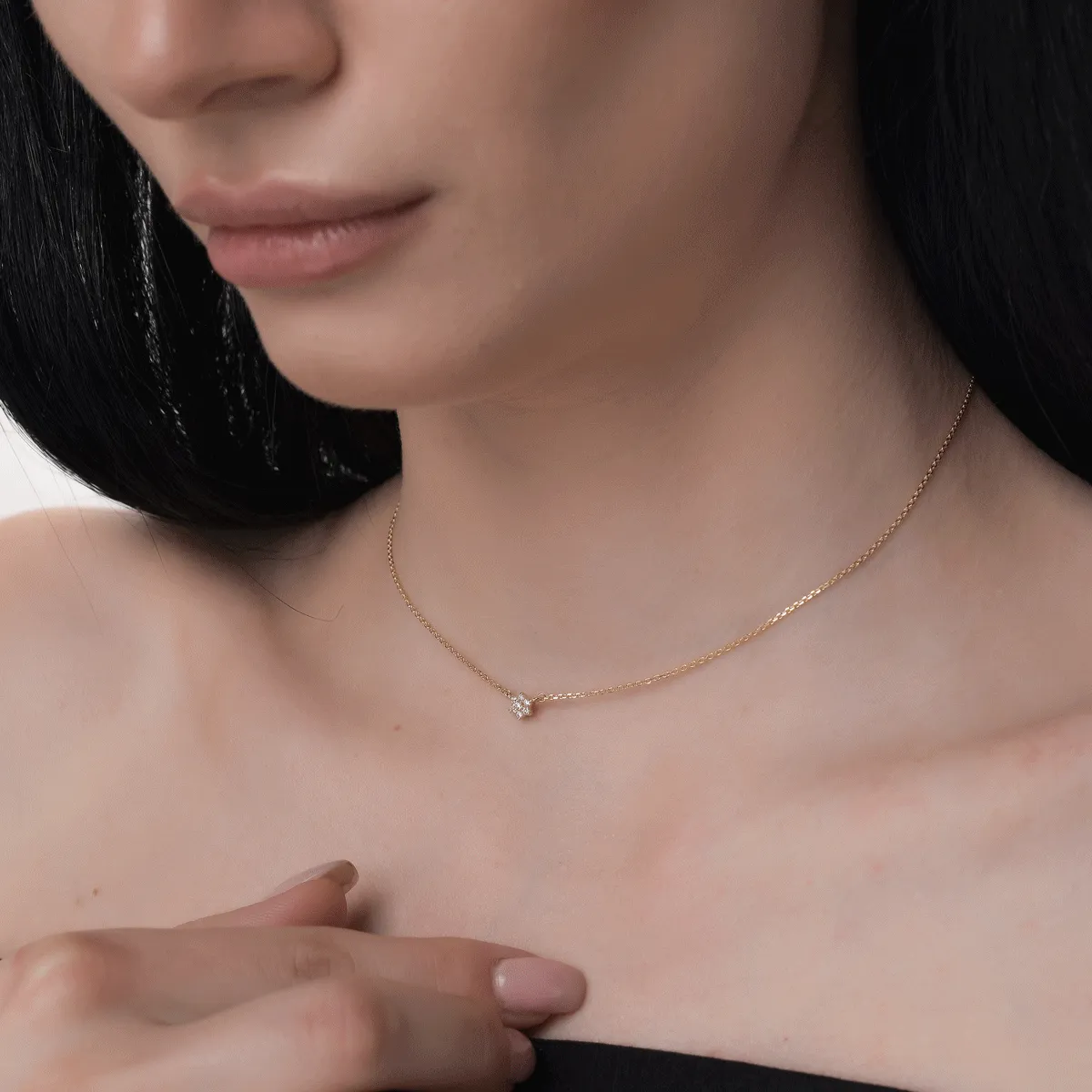18K жълто злато огърлица с диамант 0.08ct