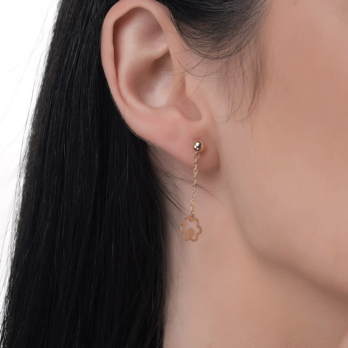 Cercei cu floricele din aur galben de 14K