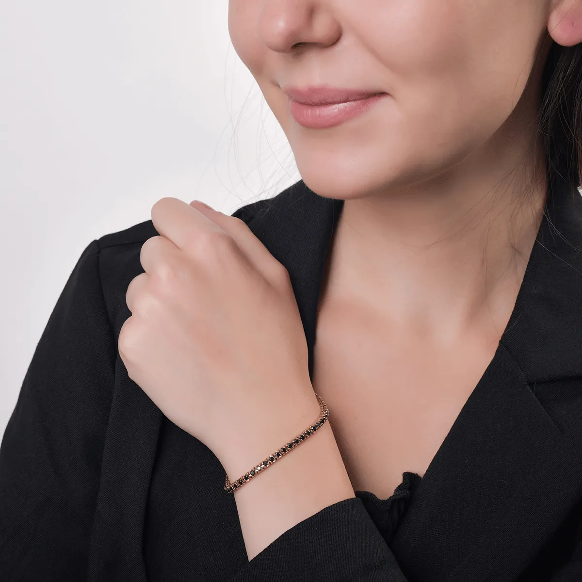 18k rózsaszín tenisz karkötő, fekete gyémántokkal 1.65ct