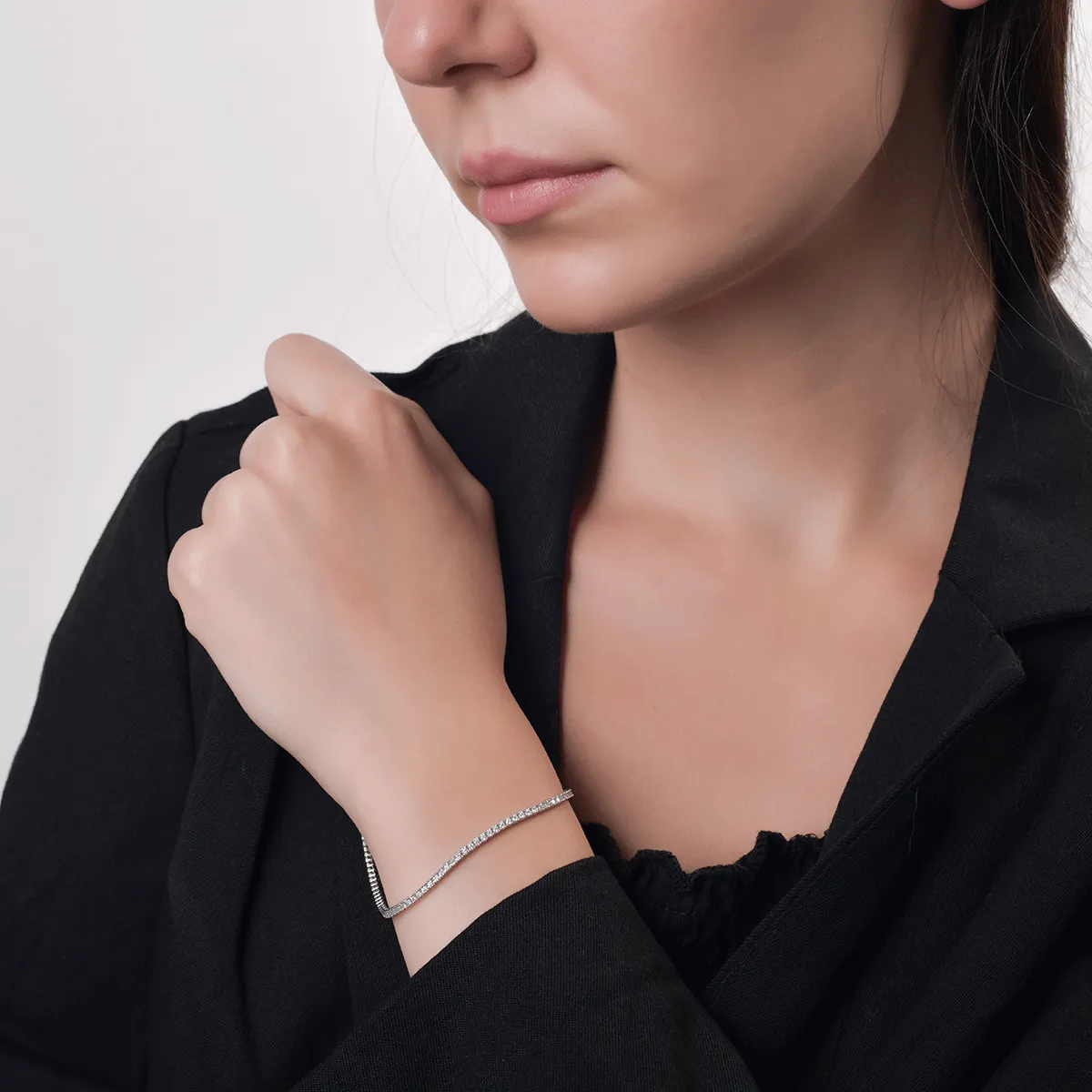 18K fehérarany tenisz karkötő 1.34ct gyémántokkal