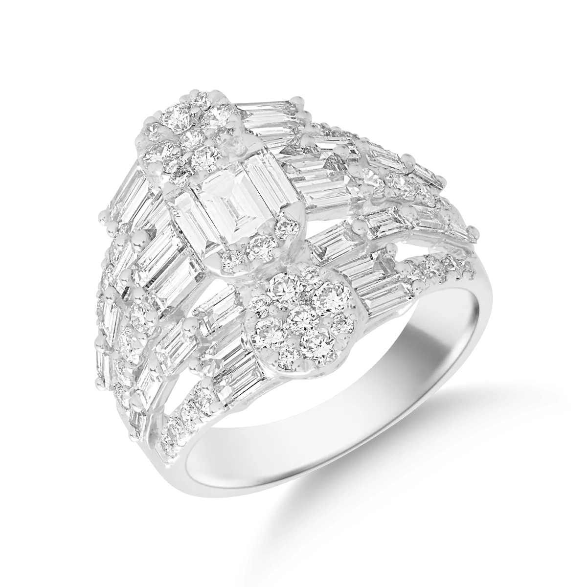 18K white gold ring with diamonds of 2.75ct