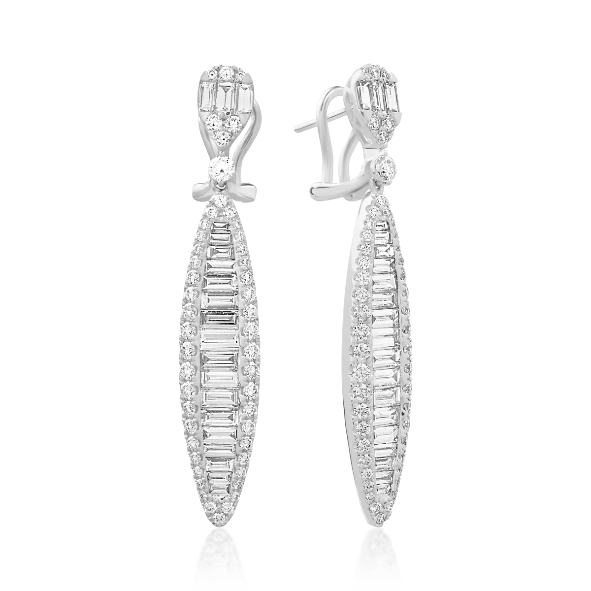 Cercei din aur alb cu diamante baguette si round de 4.54ct