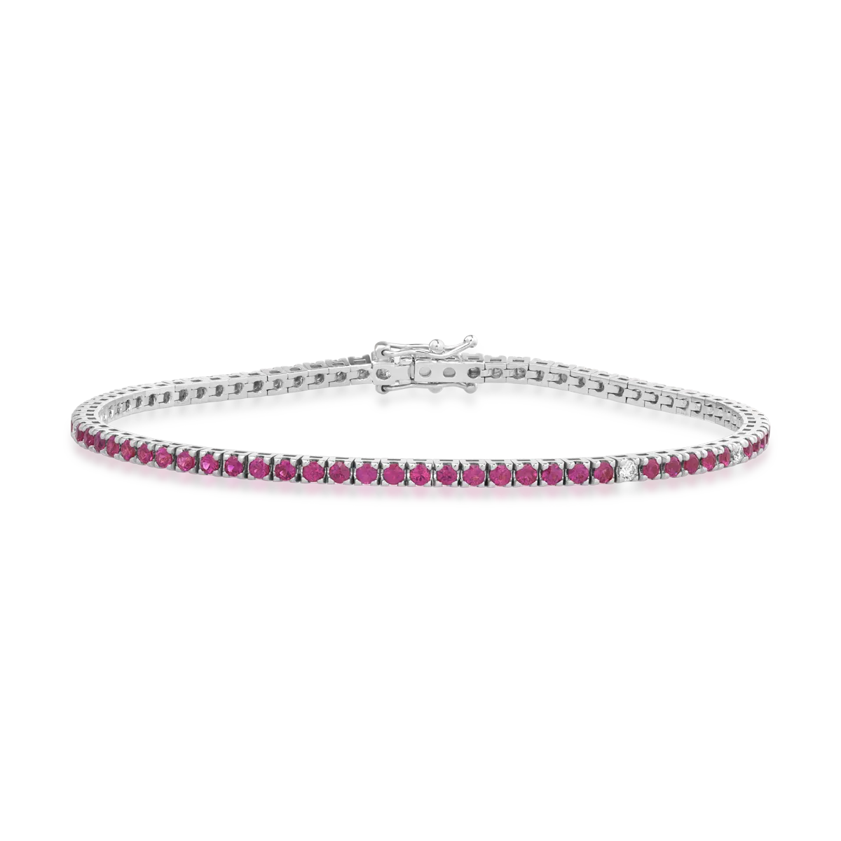 18K white gold tennis bracelet with rubies of 1.8ct and diamonds of 0.1ct