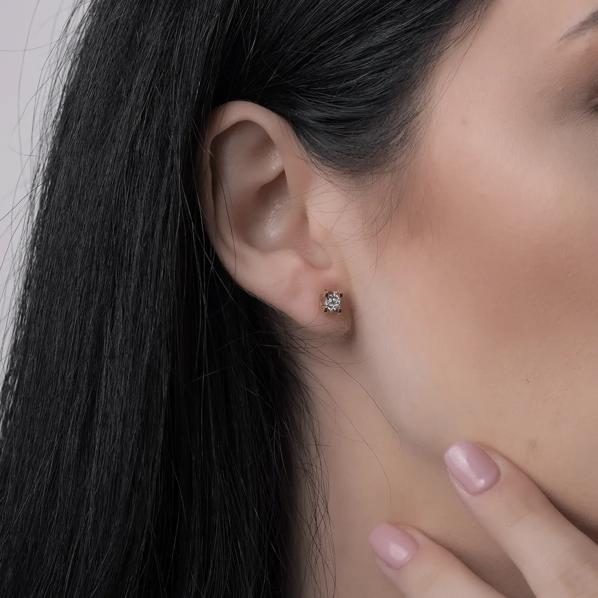 Sárga arany fülbevaló 0.1ct gyémántokkal