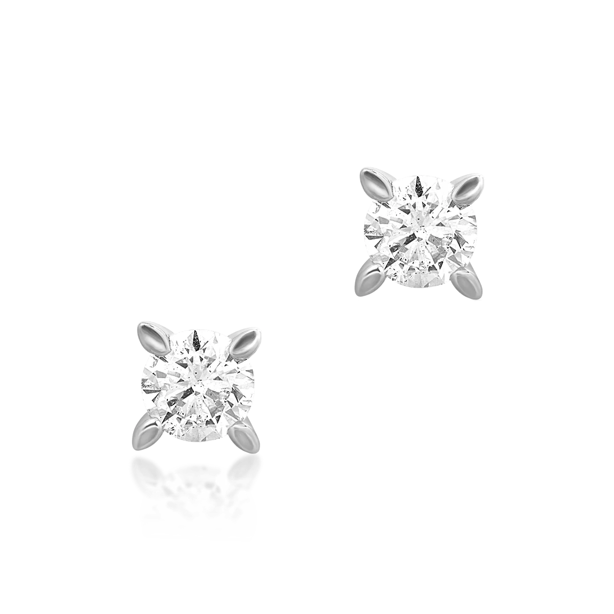 18K white gold earrings with 0.3ct diamonds