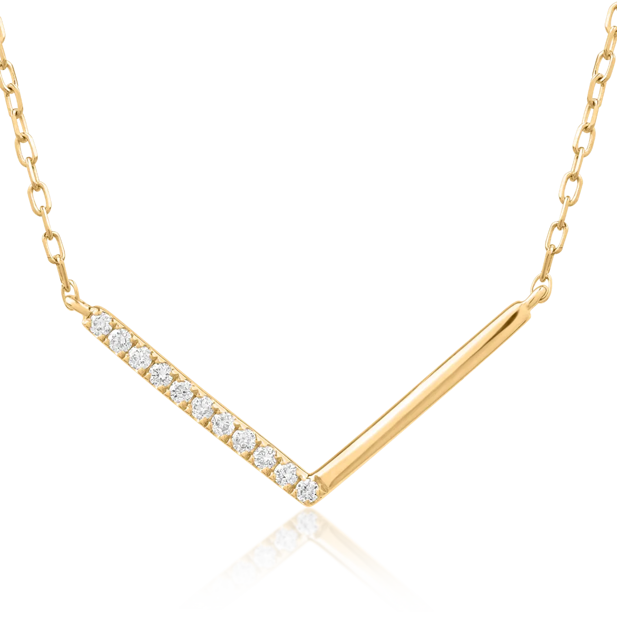 Yellow gold pendant necklace with 0.052ct diamonds