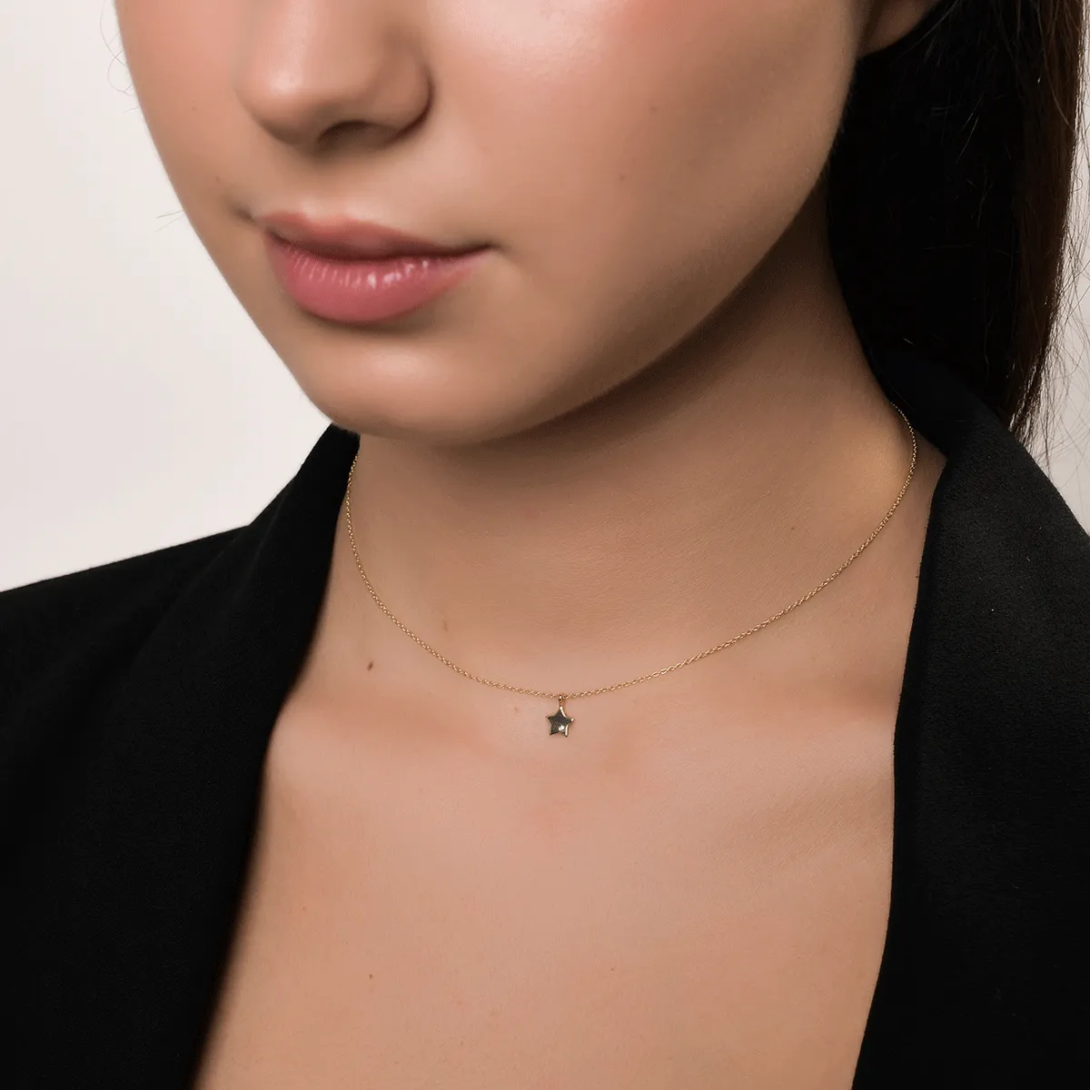 Lant cu pandantiv stea din aur galben de 14K