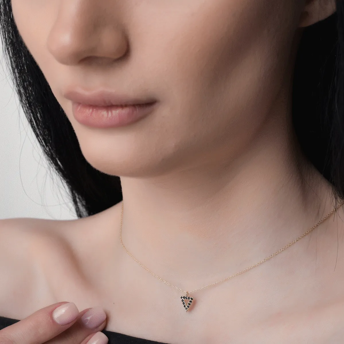 Lant cu pandantiv din aur galben