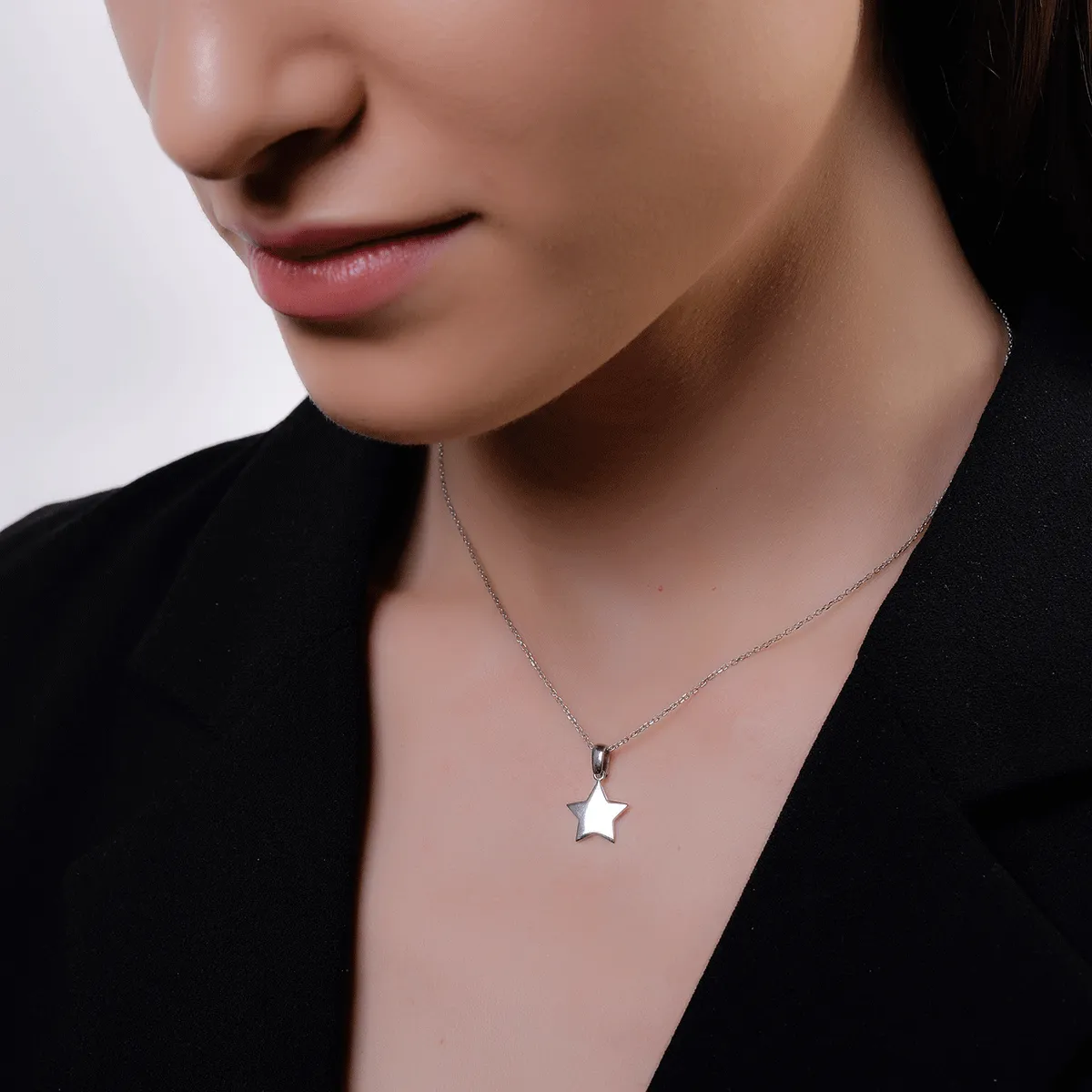 Pandantiv stea din aur alb